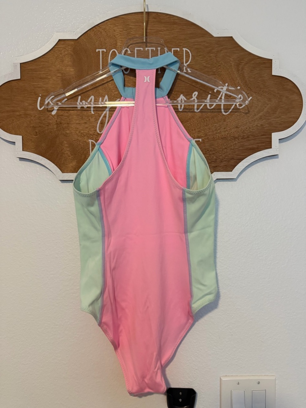 Hurley LoveShackFancy Colorblock Mock Neck One-Piece Swimsuit - Picture 5 of 6